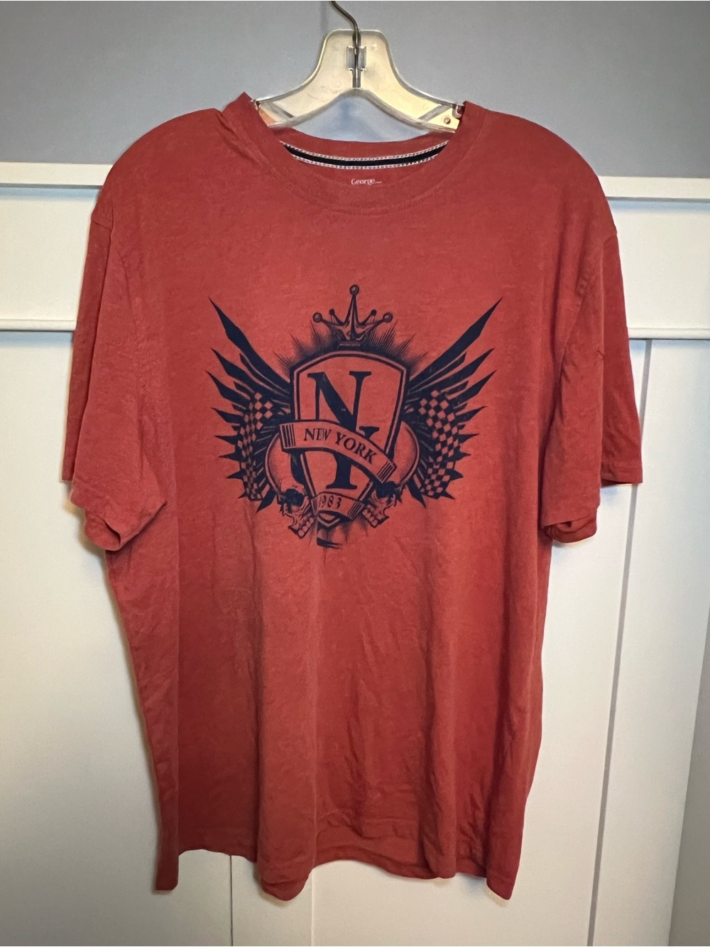 Vintage George y2k New York crest print t-shirt